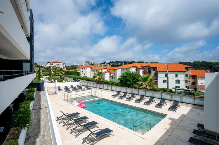 Nemea Appart'Hotel Les Hauts de Milady Biarritz - piscine extérieure