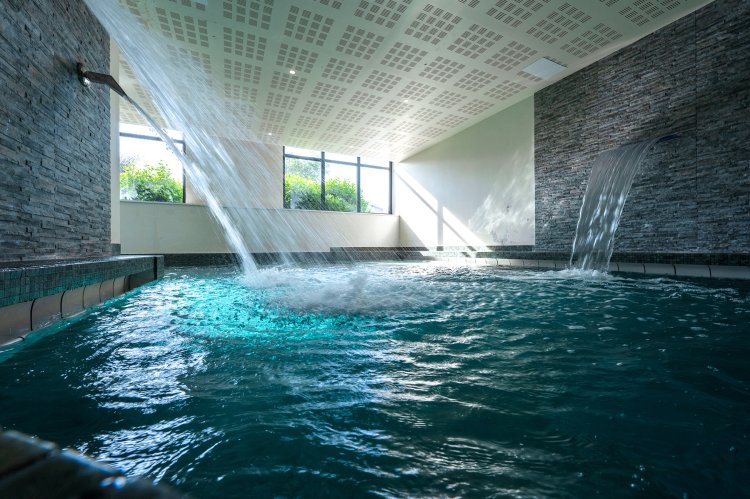 Nemea Appart'Hotel Les Hauts de Milady Biarritz piscine intérieure