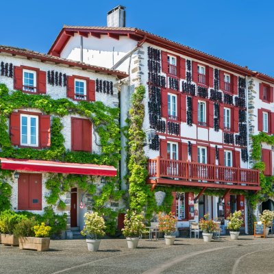 Holiday rentals in Biarritz: experience the Basque Coast your way